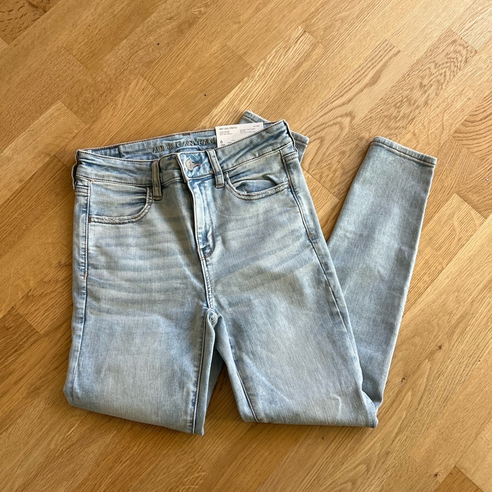 American Eagle Hi-Rise Jegging Next Level Stretch Blue Jeans *Brand New*